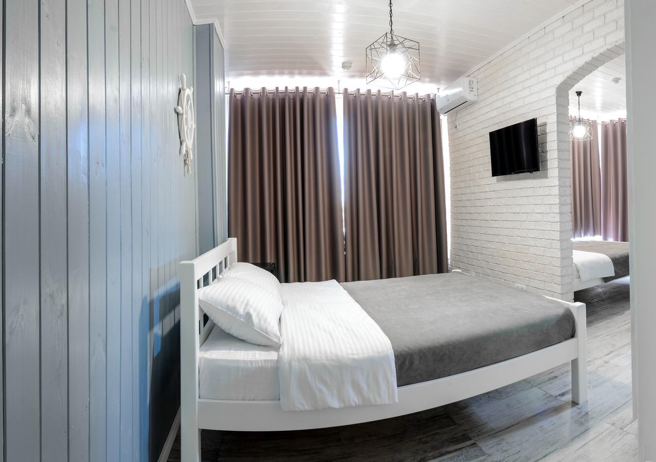 Captain Hotel Затока Екстер'єр фото